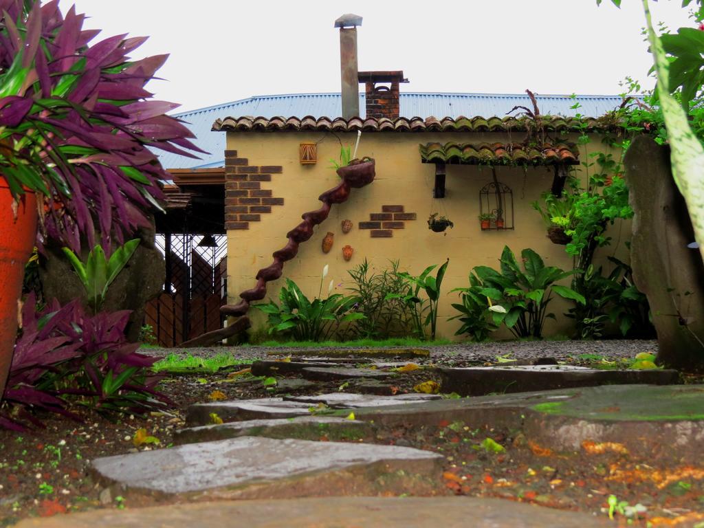 Hotel Vagabondo La Fortuna Eksteriør bilde